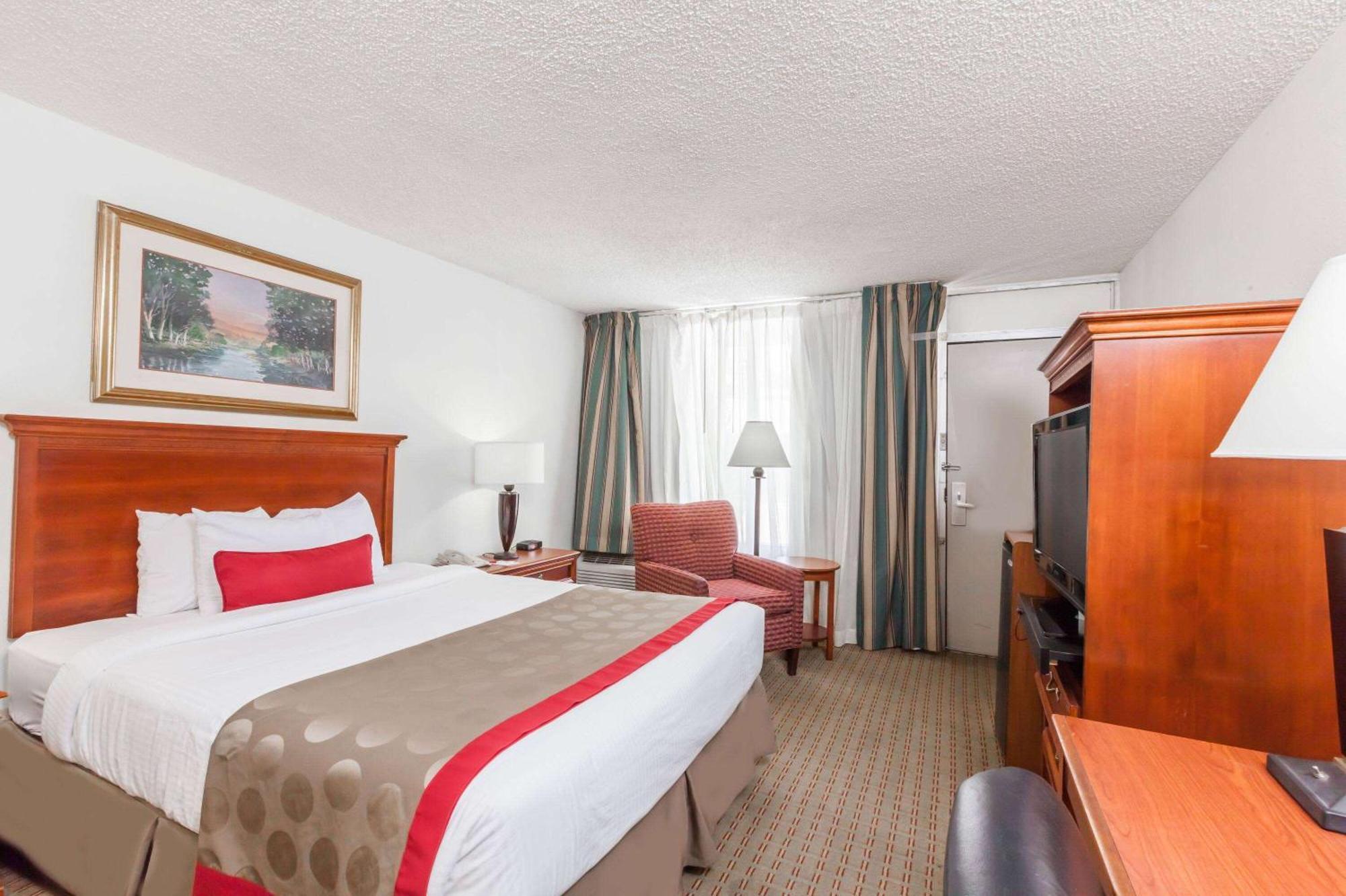 Ramada By Wyndham New Iberia Hotel Ngoại thất bức ảnh